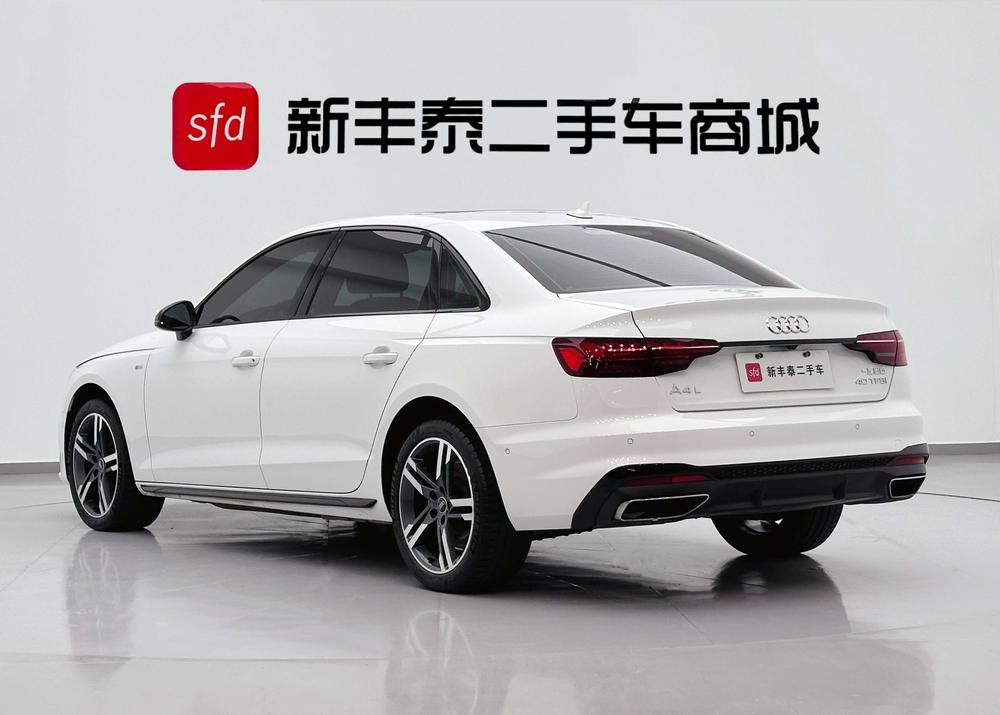 Audi A4L 2022 40 TFSI Luxury Dynamic