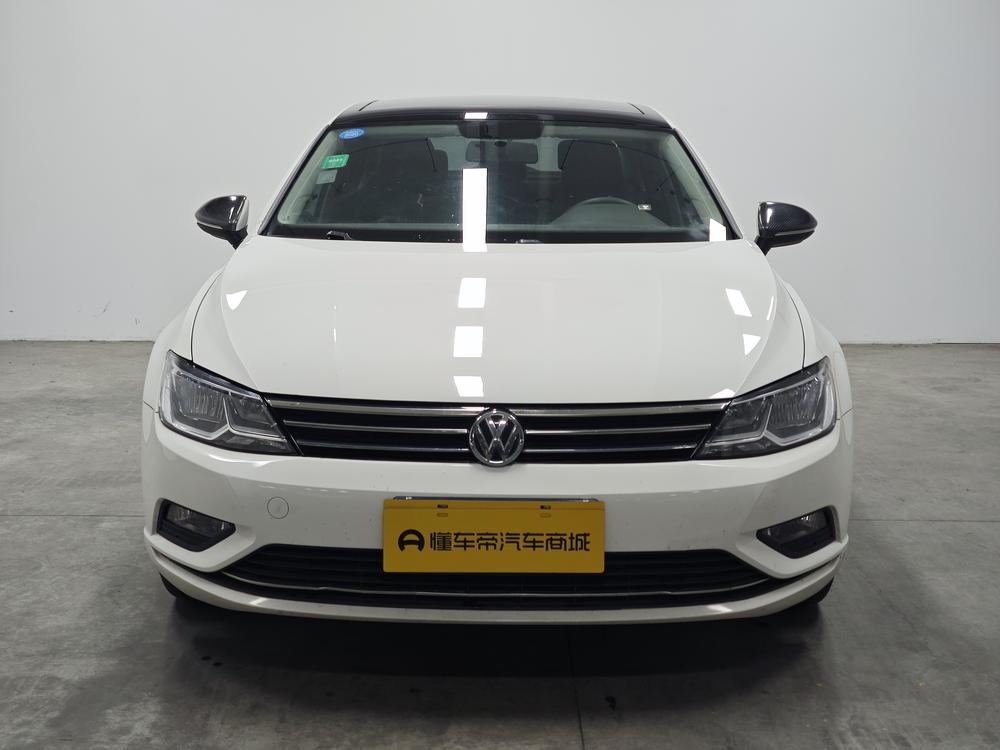 Volkswagen Lamando 2015 230TSI DSG Style