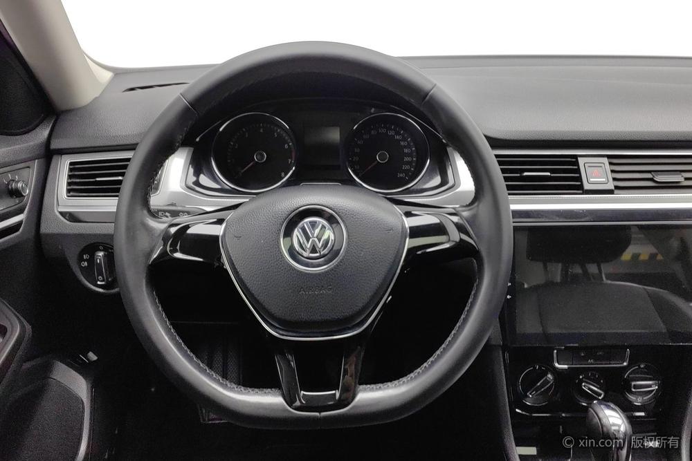 Volkswagen Bora 2016 1.6L Automatic Comfort – фото 14