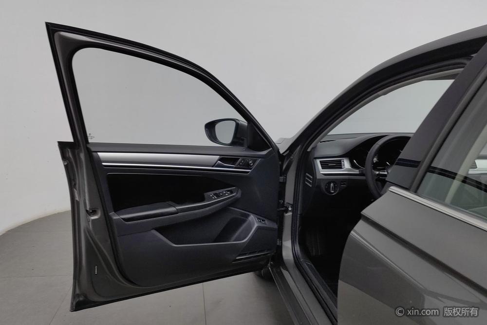 Volkswagen Bora 2016 1.6L Automatic Comfort – фото 21