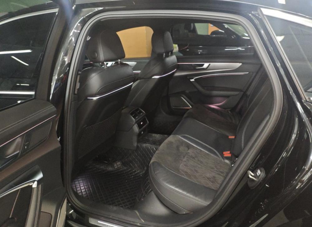 Audi A6L 2022 55 TFSI quattro Exclusive Dynamic – фото 9